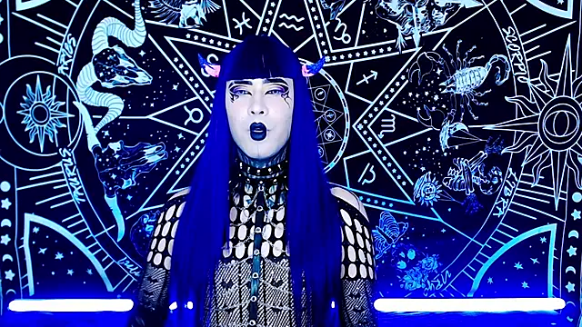 naomi satan online show from November 2025 01:04:02 AM