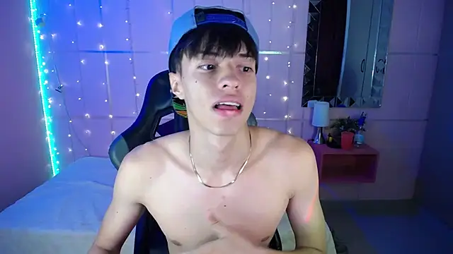 Justin gray  online show from September 2025 08:35:01 PM