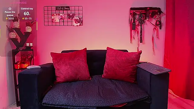 Daphne Clarke online show from November 2025 10:14:01 AM