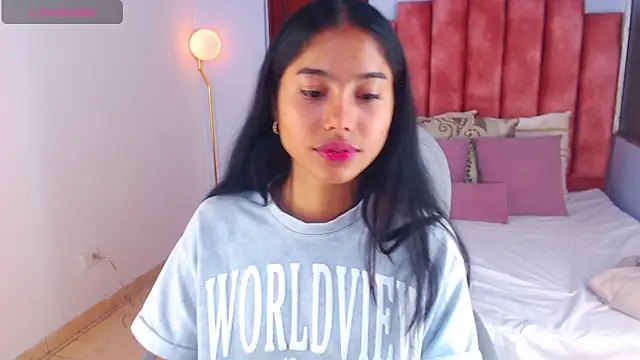 Milaa Star  online show from October 2025 03:39:02 AM