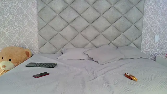 kylerose07 online show from October 2025 01:37:01 PM