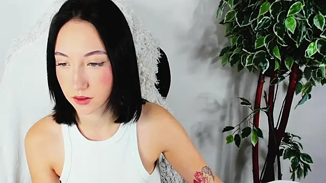 EileenMoores online show from September 2025 06:02:02 AM