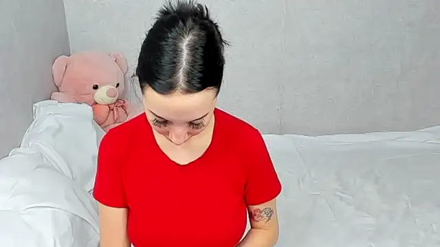 EileenMoores online show from February 2026 03:08:01 PM