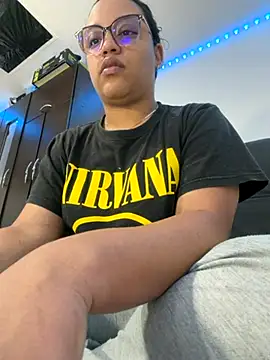 Snapshot of angels_evil chatting on November 2025 08:03:02 AM angels evil online show from November 2025 08:03:02 AM