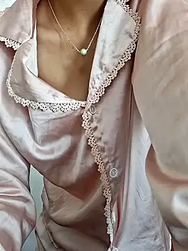 irina hana online show from November 2025 02:43:01 AM