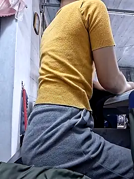 irina hana online show from December 2025 01:13:02 AM