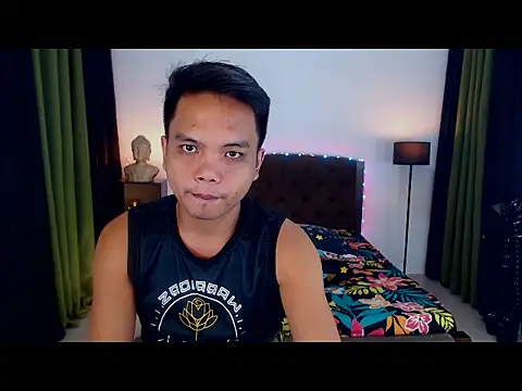 Snapshot of XExtraServiceManX chatting on September 2025 04:45:02 PM XExtraServiceManX online show from September 2025 04:45:02 PM