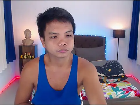 Snapshot of XExtraServiceManX chatting on November 2025 01:19:02 AM XExtraServiceManX online show from November 2025 01:19:02 AM