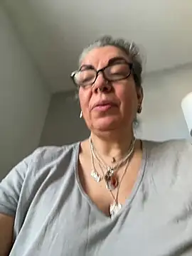 dieseldame1313 online show from January 2025 09:02:01 PM