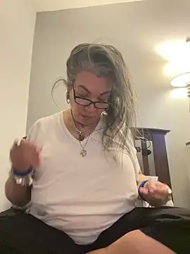 dieseldame1313 online show from January 2025 07:25:01 AM