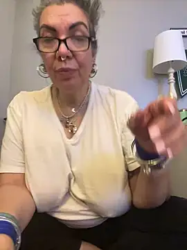 dieseldame1313 online show from January 2025 11:43:01 PM