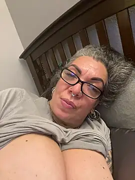 dieseldame1313 online show from February 2025 08:27:02 AM