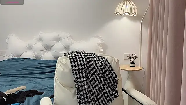 Snapshot of bao-bao- chatting on November 2025 03:58:02 PM bao-bao- online show from November 2025 03:58:02 PM