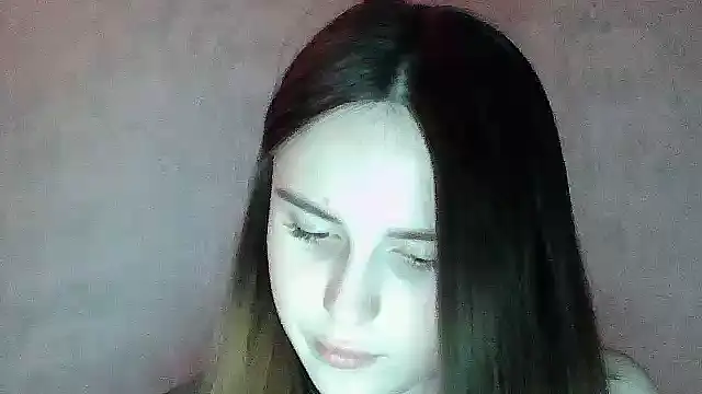 SweetLoraa online show from May 2026 07:30:01 PM