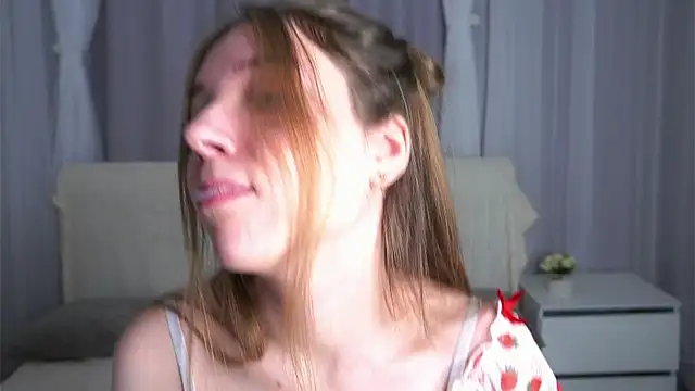 KarriBrownd online show from December 2025 01:11:01 AM