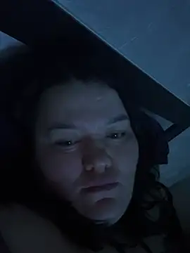 SunnyLeila2101 online show from January 2026 05:00:01 AM