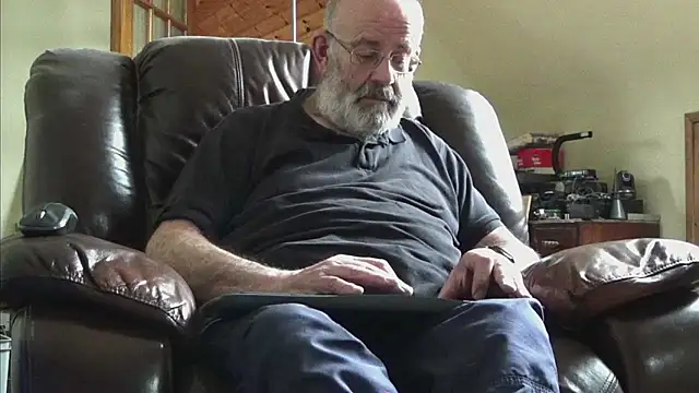 janzer13 online show from March 2026 01:49:02 PM