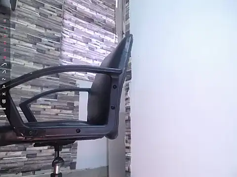 Snapshot of chrissyhotx chatting on November 2025 07:35:01 PM chrissyhotx online show from November 2025 07:35:01 PM