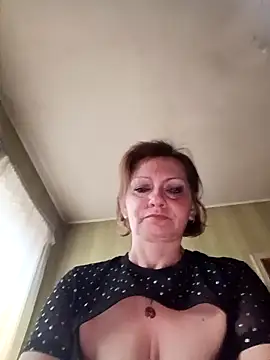 Snapshot of MariannaSky471 chatting on November 2025 06:02:02 AM MariannaSky471 online show from November 2025 06:02:02 AM