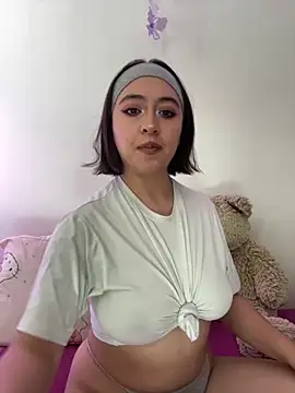 Snapshot of Sweet_Agata1 chatting on December 2025 02:11:01 PM Sweet Agata1 online show from December 2025 02:11:01 PM