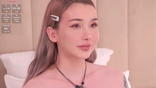 Nesolla online show from December 2025 07:29:02 PM