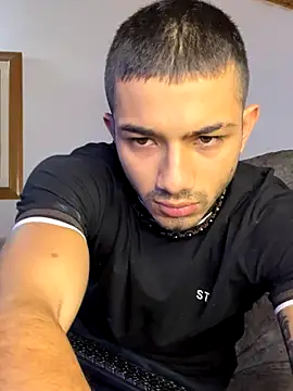 ArturoCardona  online show from October 2025 10:40:02 AM