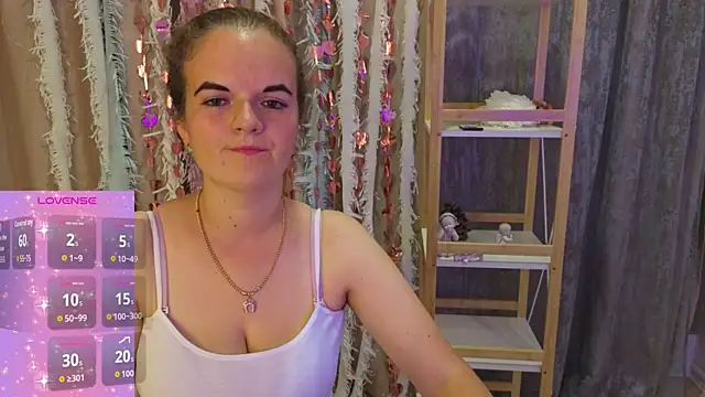 Luisa Rosee online show from September 2025 06:41:02 PM