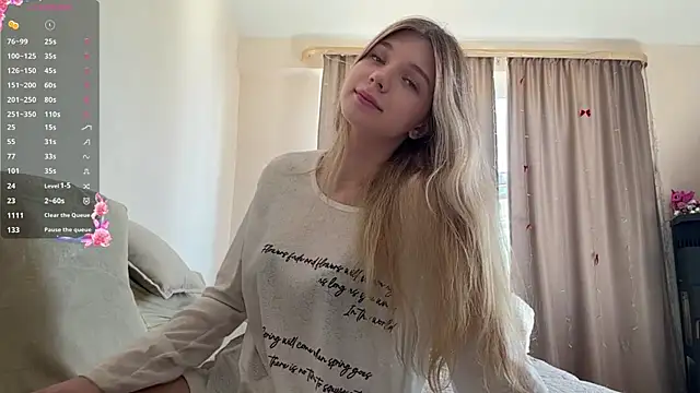 FruityXo online show from June 2026 12:52:01 PM
