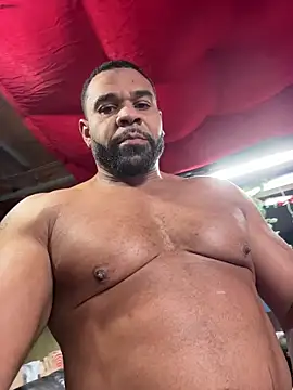 Snapshot of StrongP1738 chatting on December 2025 06:08:02 AM StrongP1738 online show from December 2025 06:08:02 AM