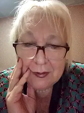 Snapshot of Alexia64231 chatting on November 2025 03:30:02 AM Alexia64231 online show from November 2025 03:30:02 AM