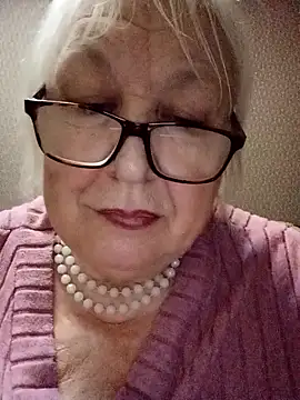 Snapshot of Alexia64231 chatting on November 2025 01:25:02 AM Alexia64231 online show from November 2025 01:25:02 AM