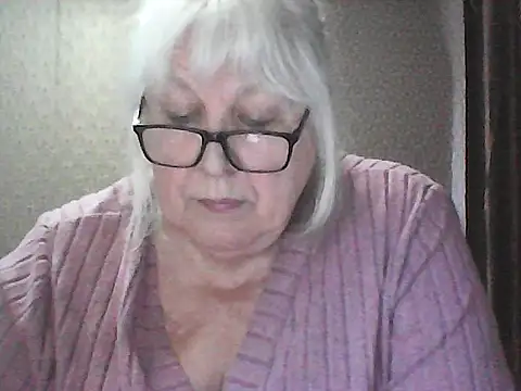 Alexia64231 online show from April 2026 02:44:02 PM
