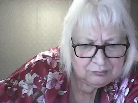 Alexia64231 online show from April 2026 03:02:01 AM