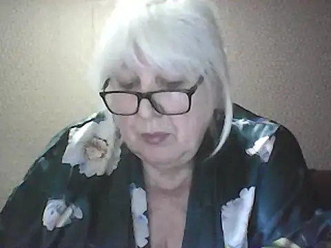 Alexia64231 online show from April 2026 02:56:01 PM
