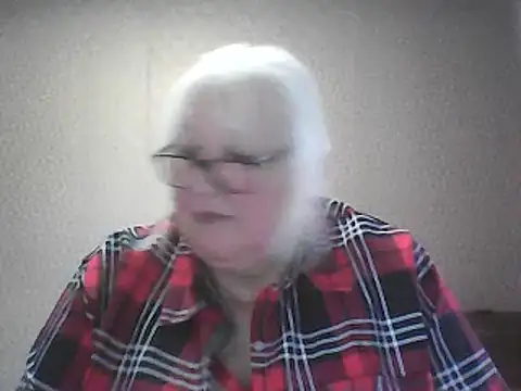 Alexia64231 online show from April 2026 01:41:02 PM
