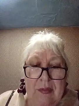 Alexia64231 online show from June 2026 10:08:01 PM