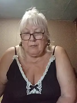 Snapshot of Alexia64231 chatting on July 2026 09:41:02 PM Alexia64231 online show from July 2026 09:41:02 PM