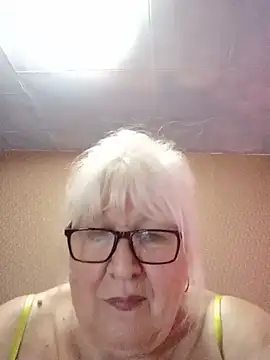 Snapshot of Alexia64231 chatting on July 2026 12:54:02 PM Alexia64231 online show from July 2026 12:54:02 PM