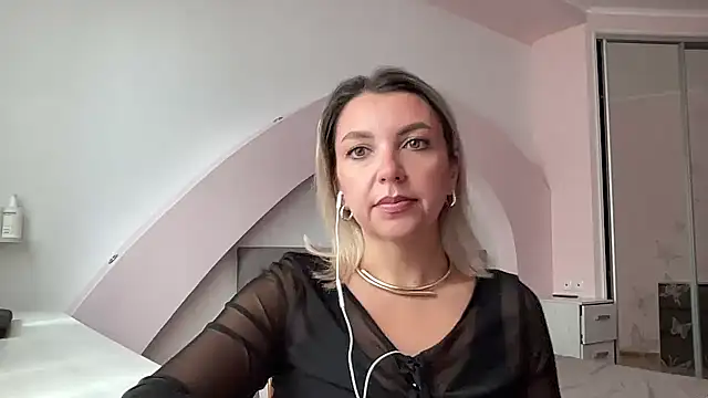 Snapshot of Beautysoul_ chatting on September 2025 09:09:02 AM Beautysoul online show from September 2025 09:09:02 AM