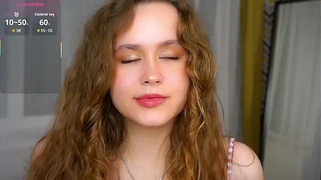 SusannaScholler online show from October 2025 06:41:02 PM