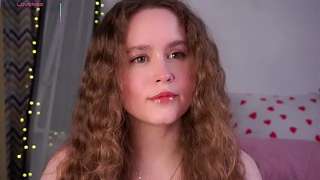 SusannaScholler online show from April 2026 10:25:02 PM