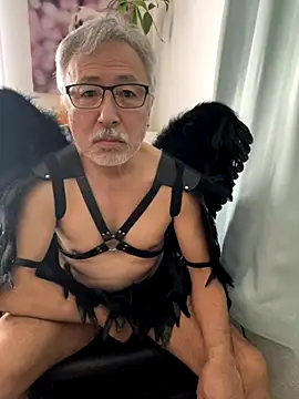 Snapshot of gholly2007 chatting on November 2025 06:04:02 AM gholly2007 online show from November 2025 06:04:02 AM