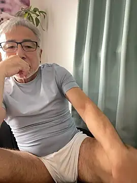 Snapshot of gholly2007 chatting on November 2025 02:32:01 AM gholly2007 online show from November 2025 02:32:01 AM