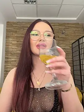 Snapshot of ScarlettVibe chatting on September 2025 07:25:01 PM ScarlettVibe online show from September 2025 07:25:01 PM