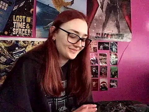 Snapshot of ivysplayhouse chatting on September 2025 12:43:02 PM ivysplayhouse online show from September 2025 12:43:02 PM