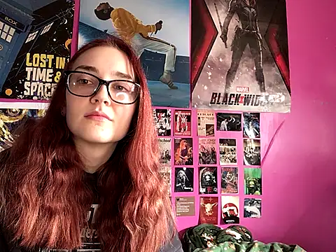 Snapshot of ivysplayhouse chatting on October 2025 12:03:02 PM ivysplayhouse online show from October 2025 12:03:02 PM