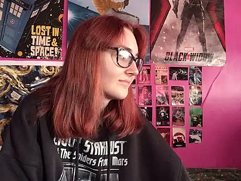 Snapshot of ivysplayhouse chatting on October 2025 12:36:02 PM ivysplayhouse online show from October 2025 12:36:02 PM