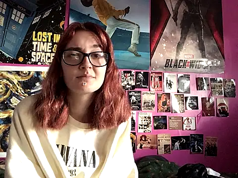 Snapshot of ivysplayhouse chatting on October 2025 01:32:01 PM ivysplayhouse online show from October 2025 01:32:01 PM