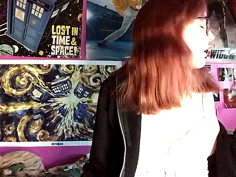 Snapshot of ivysplayhouse chatting on October 2025 04:36:02 PM ivysplayhouse online show from October 2025 04:36:02 PM