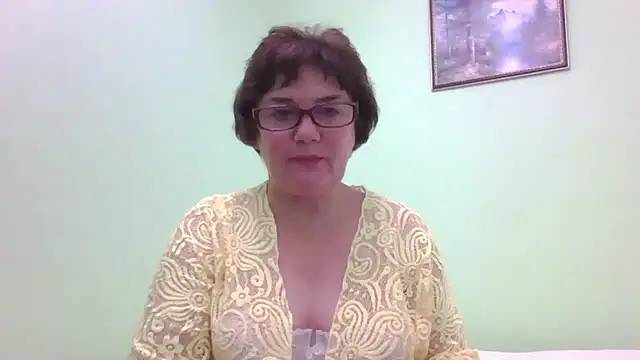 Snapshot of Galina56301 chatting on November 2025 08:22:02 PM Galina56301 online show from November 2025 08:22:02 PM